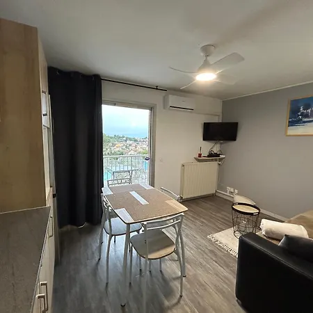 Le Carpe Diem T2 Piscine Climatisation Parking Appartamento